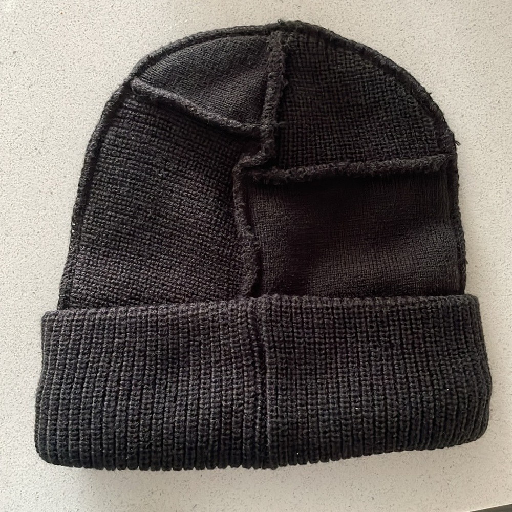 Supreme Hat - Picture 2 of 3